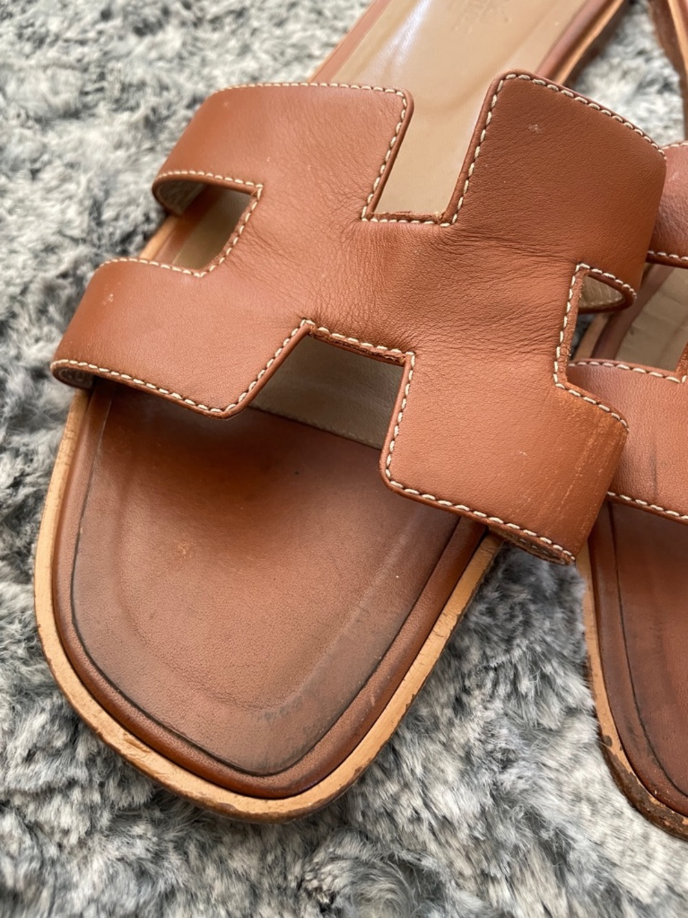 Hermes Oran Minimalist Tan H Design Leather Slide Sandals - Picture 8 of 9